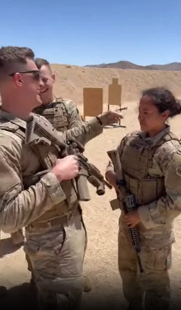The Lieutenant Laughed At The “Grandma” Soldier Who Couldn’t Hold A Rifle. Then A Black SUV Arrived, And The Kill House Went Silent.