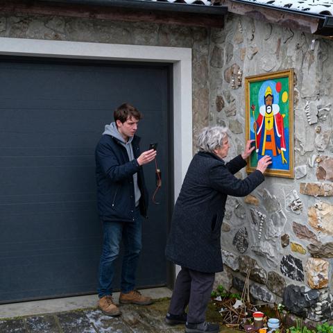 They Forced The Maid’s Son To Sleep In A Freezing Garage, But A 50-Year-Old Mural Just Revealed He Owns The Entire Estate.